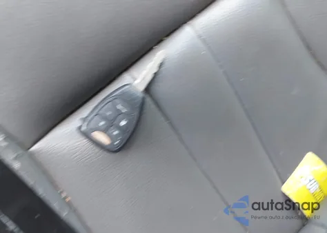 2005 Dodge Caravan z USA, uszkodzony, nr VIN 2D4GP44L95R574103